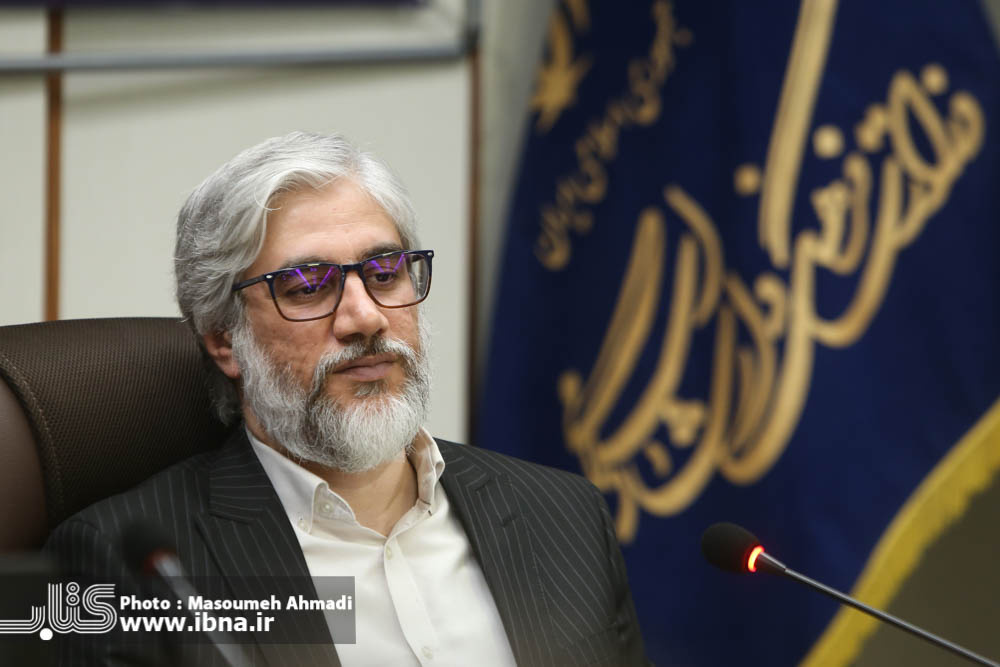 ممنوعیت خرید محصولات ایرانی با نام خارجی از سال 1403 اعمال میشود/ عنوان نمایشگاهها باید فارسی باشد