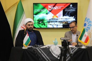 شعر هم‌پای مقاومت در تاریخ مبارزات حق علیه باطل بوده است