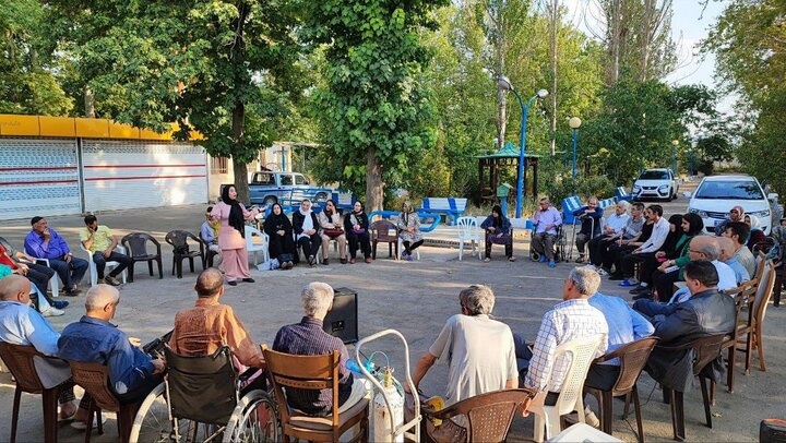 فعالیت دو انجمن شاهنامه‌خوانی و مثنوی‌خوانی در کتابخانه علامه مجلسی ملایر