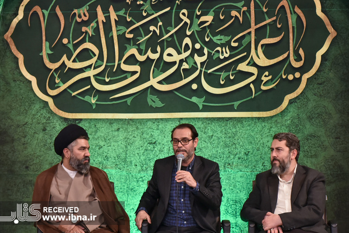 محفل شعرخوانی «طوفان الاقصی» در حرم رضوی