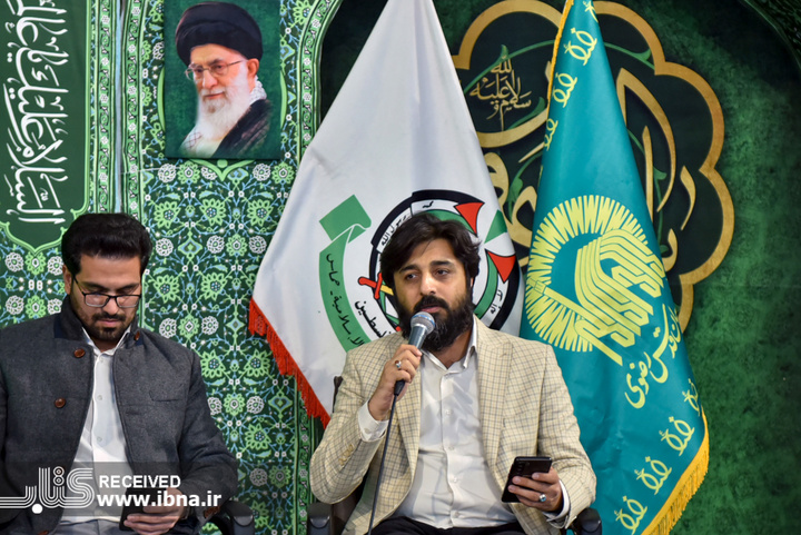 محفل شعرخوانی «طوفان الاقصی» در حرم رضوی
