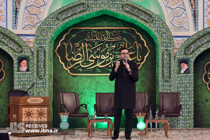 محفل شعرخوانی «طوفان الاقصی» در حرم رضوی