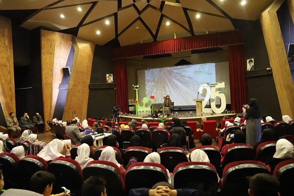 جشنواره بین‌المللی قصه گویی اردبیل به کار خود پایان داد