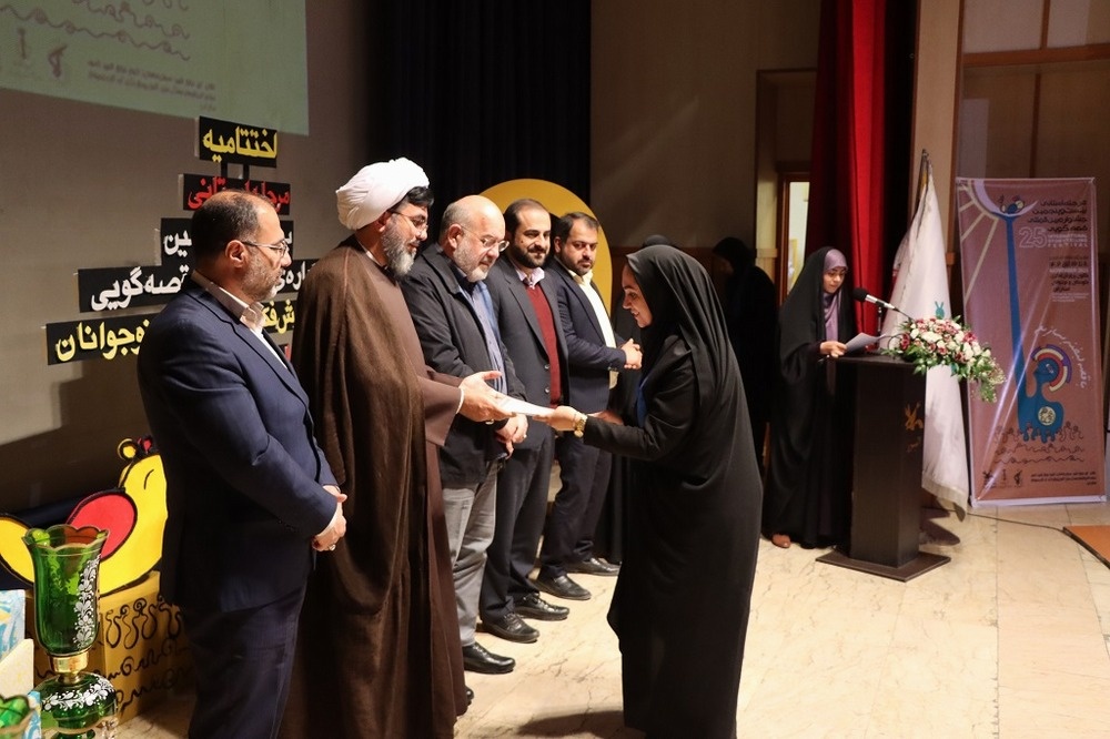 برگزیدگان جشنواره قصه‌گویی استان البرز معرفی شدند
