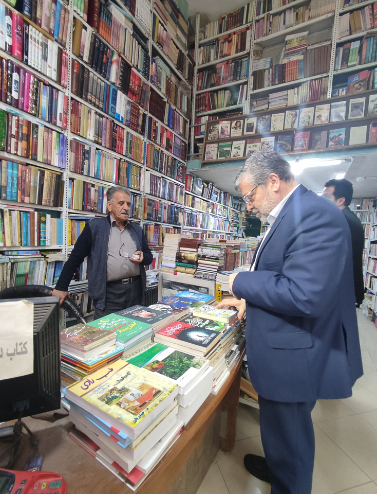 ۱۹ کتابفروشی مشهد هویت شهری مییابند