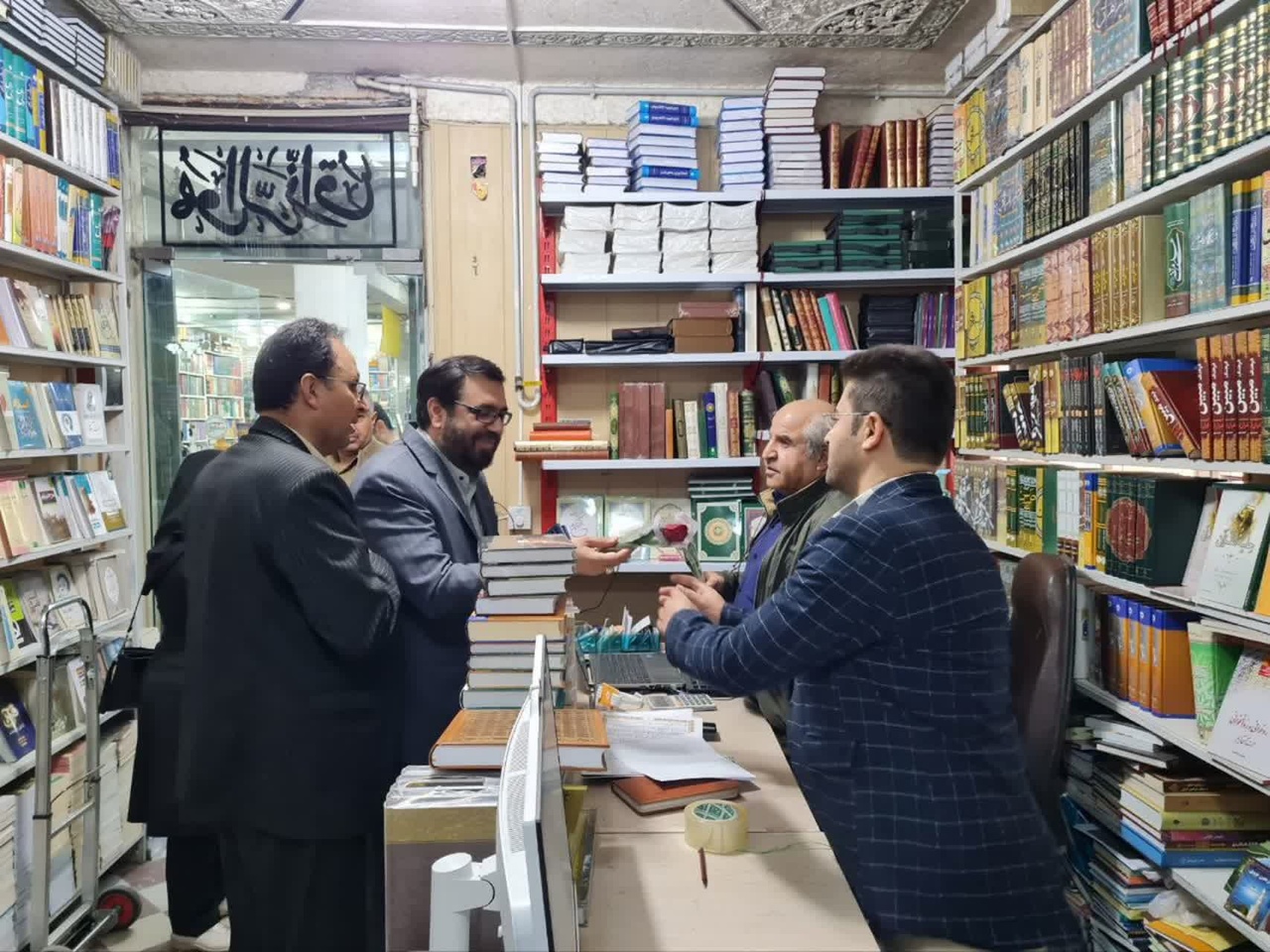 امضای تفاهمنامه دانشگاه کردستان و سازمان مطالعه و تدوین کتب درسی/ «داغی بر دل شهر» رونمایی شد