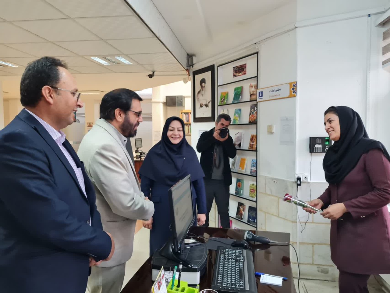 امضای تفاهمنامه دانشگاه کردستان و سازمان مطالعه و تدوین کتب درسی/ «داغی بر دل شهر» رونمایی شد