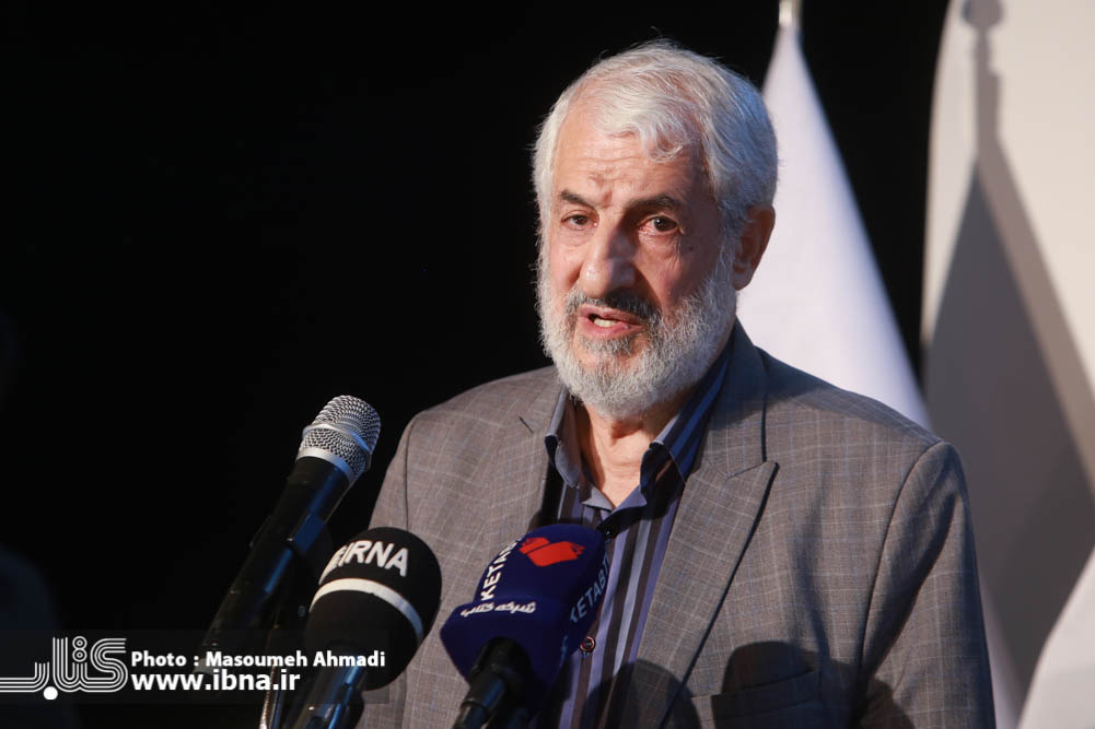 احمدعطایی بر عهد نخستین خود وفادار مانده است