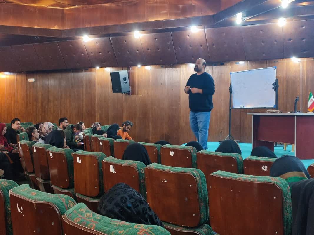 کارگاه تخصصی آموزش داستان در مشهد برگزار شد