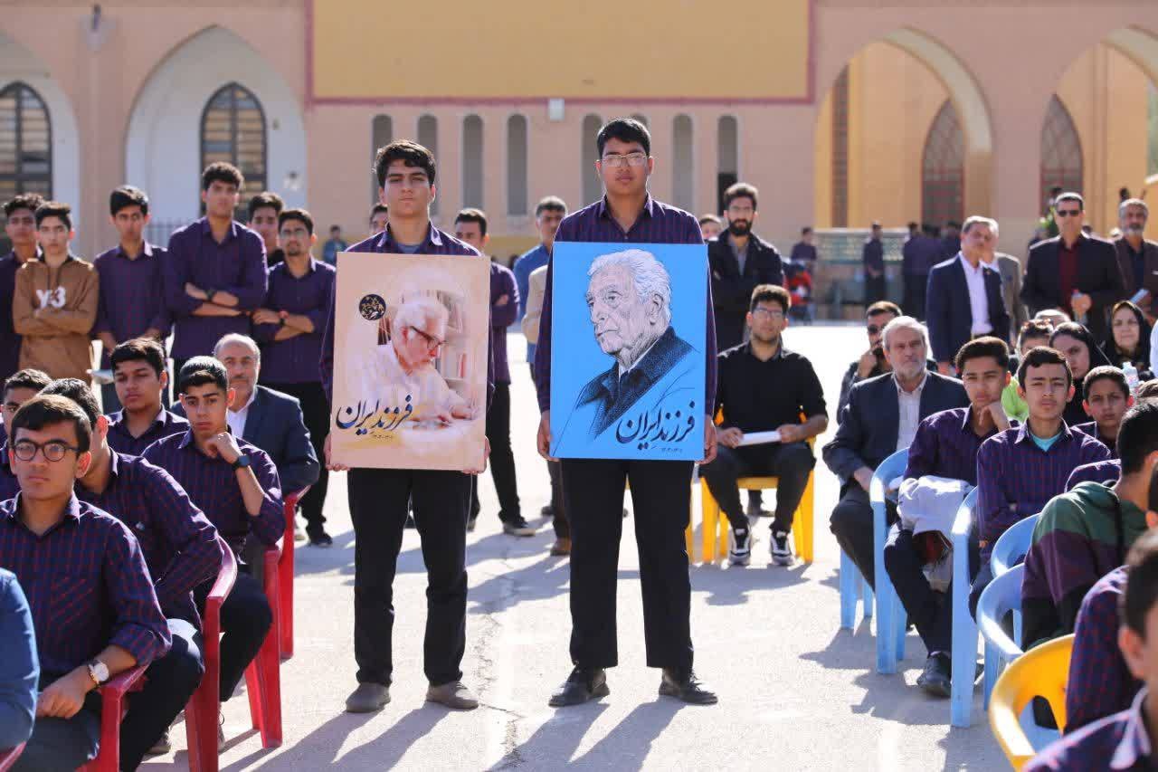 مرحوم اسلامی ندوشن فرزند ایران فرهنگی بود