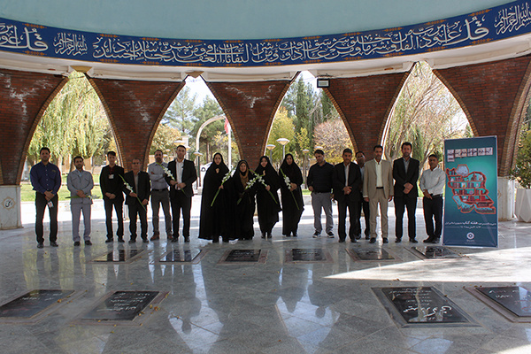 از تجدید میثاق با شهدا تا افتتاح کتابخانه روستایی/ بلوط؛ یعنی کتاب!