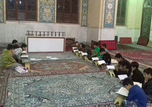 برگزاری کلاس‌های آموزش قرآن در امامزاده سید اسماعیل (ع) ابهر