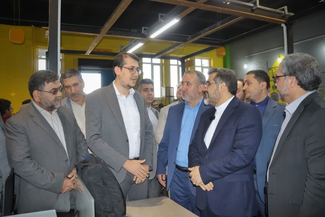 وزیر فرهنگ و ارشاد اسلامی از «رویداد بازی سازی» در سمنان بازدید کرد