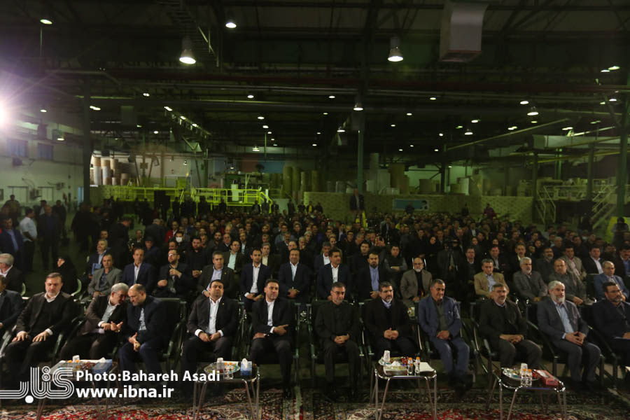 جشن خودکفایی تولید کاغذ کتابهای درسی/چشمانداز وزیر فرهنگ برای صادرات کاغذ ایرانی