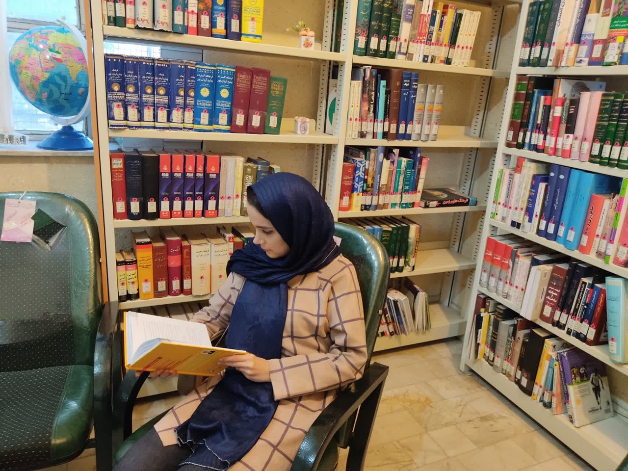 اندر حکایت یک عشقِ کتاب/ وقتی امانت کتاب جنجال میآفریند