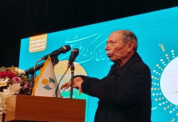 ۳۰ نامدار فرهنگ و هنر اردبیل تجلیل شدند/ اجرای طرح حمایت از جوانان نخبه هنرمند در آینده