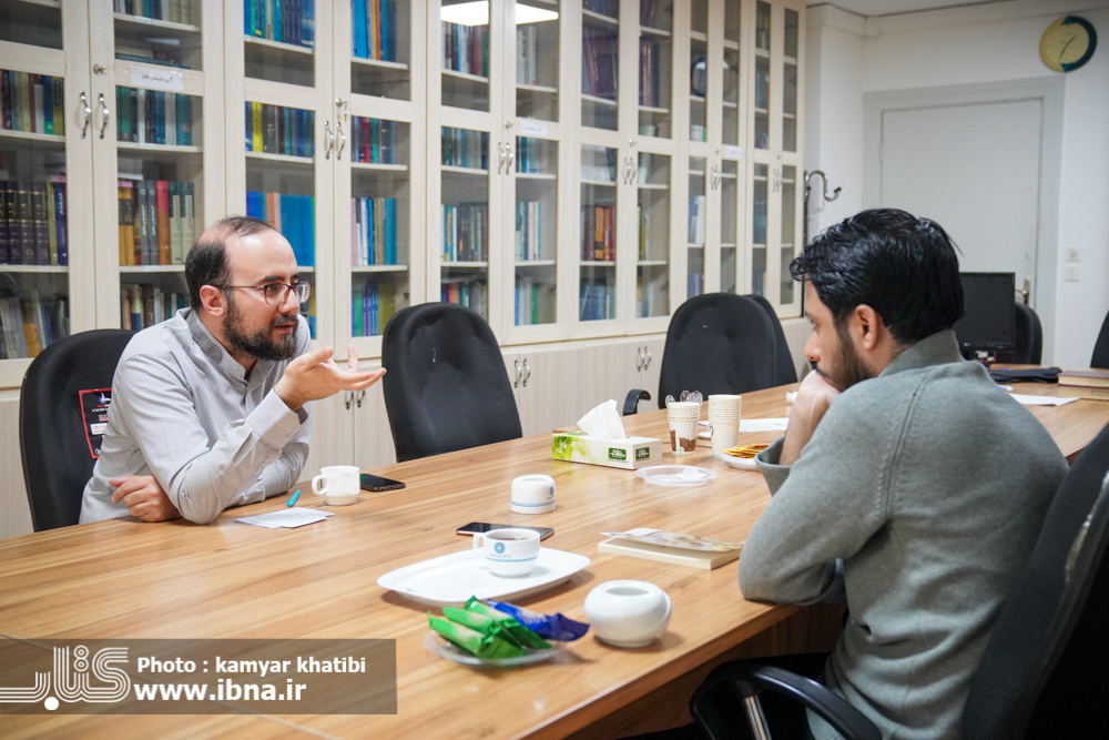 برای تحول در علوم انسانی باید «متون موسس» را بازخوانی کرد