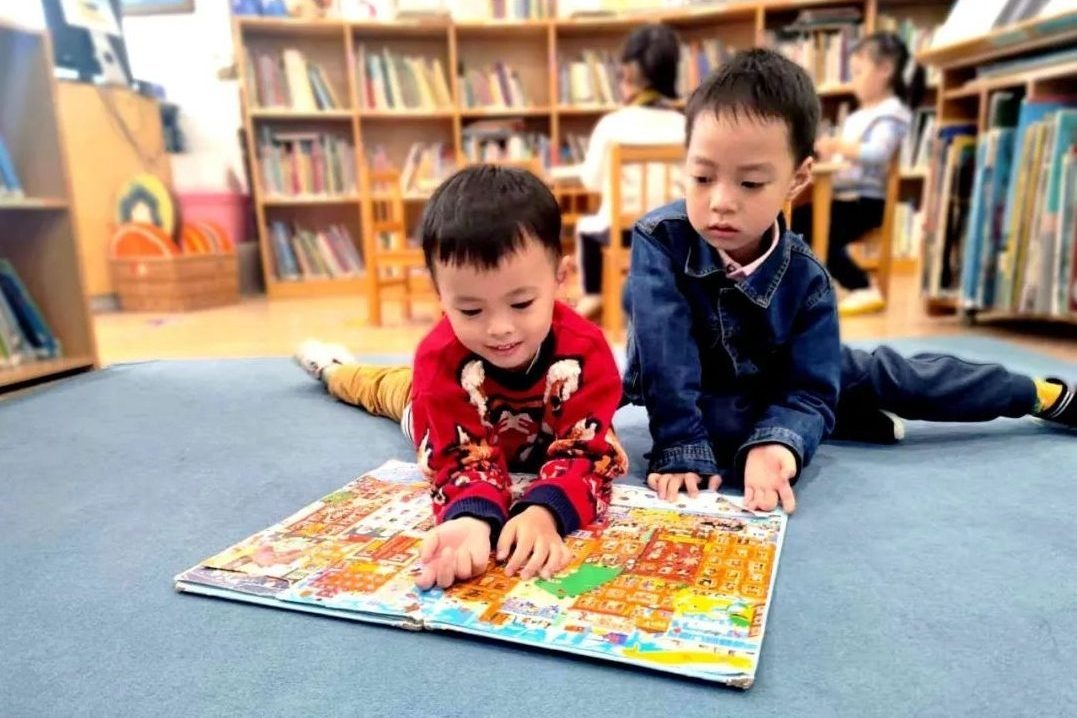 فروش کتاب کودک در چین افت کرد/ ۴۰ درصد بازار در انحصار ترجمه