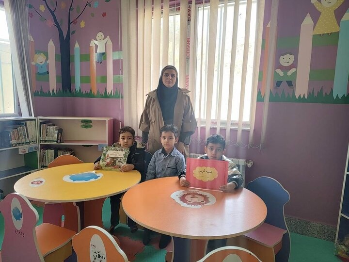 روستاییانی که عاشق مطالعه هستند/ کتابخانه روستا خانه اهالی شد