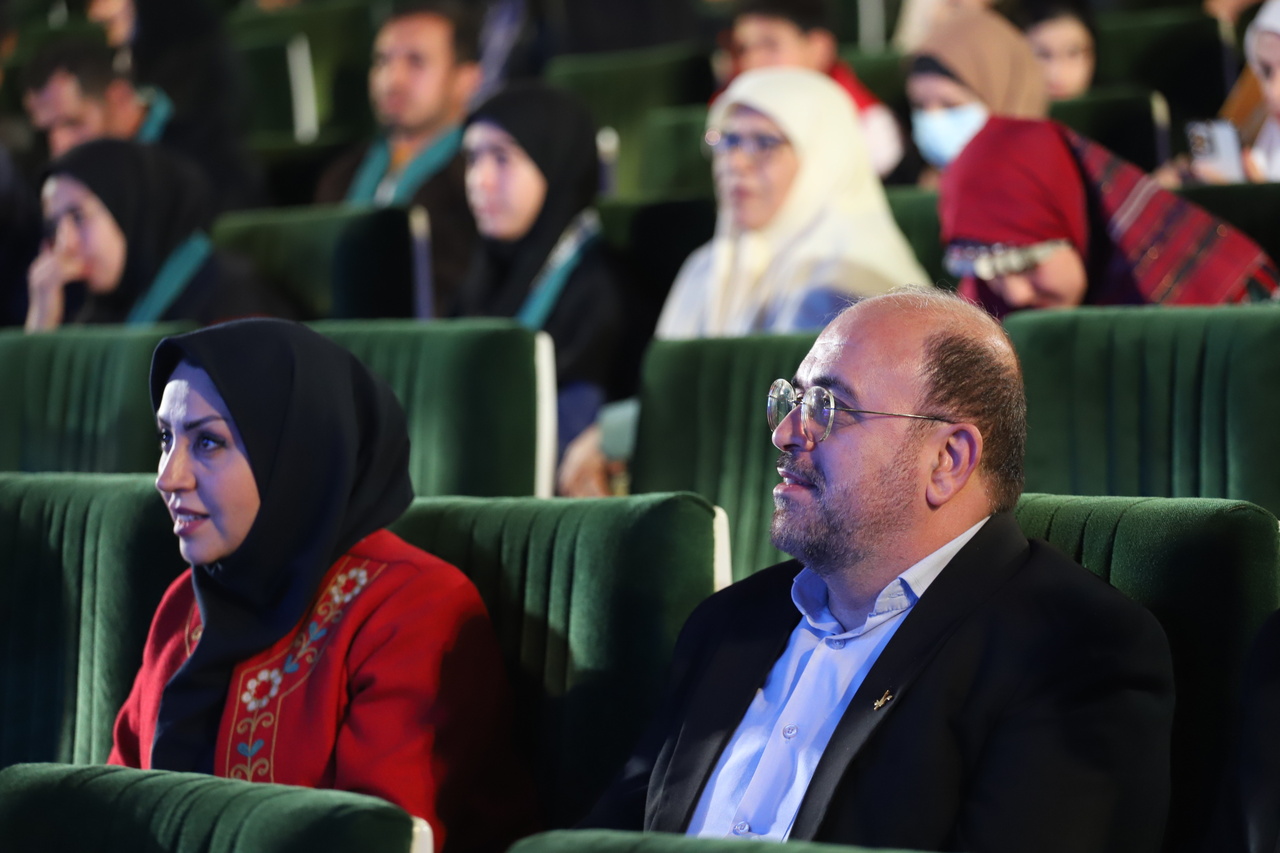 حضور قصهگویان در مدارس محروم و حاشیهای یزد/ ۳ هزار دانش آموز از جشنواره قصهگویی استقبال کردند