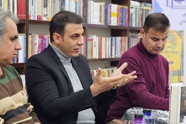 جنگ در آثار «بختیار علی» تمام نمیشود/ پاسداشت زیباییها بزرگترین مقاومت است