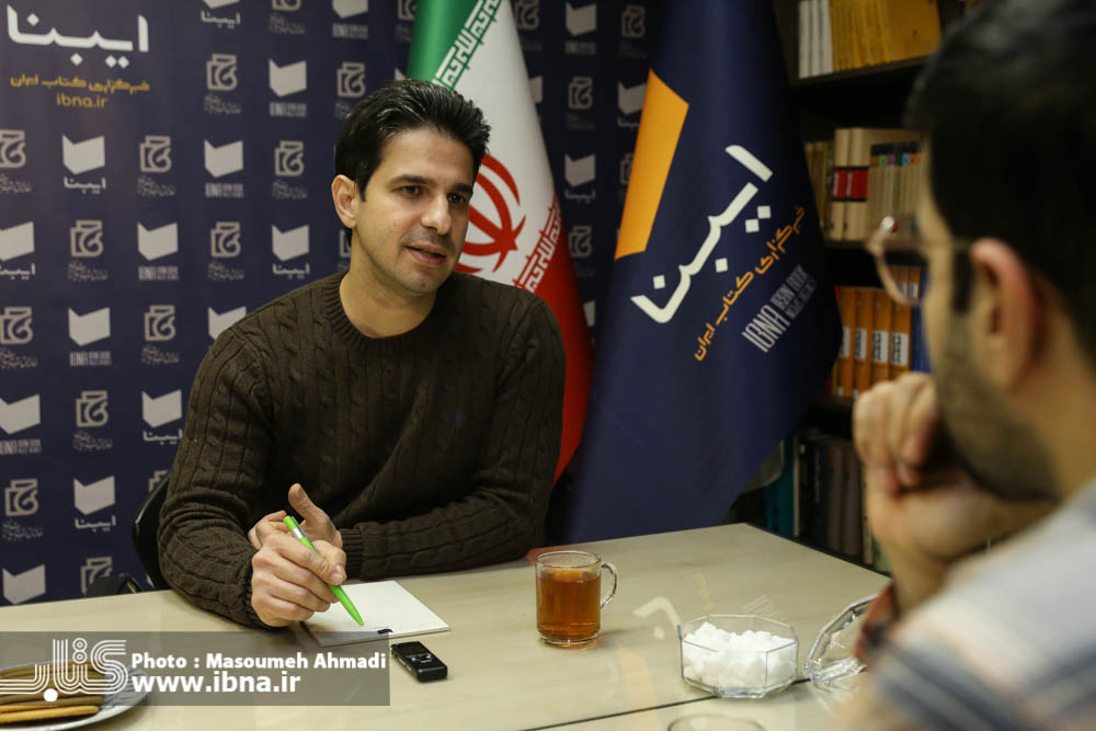 تقریباً تمامی تألیفهای هنری کلاژ است