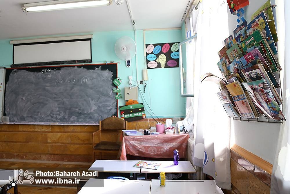 کتابخانه «یاد یار مهربان» در بوته فراموشی!/ بودجه تجهیز کتابخانه مدارس کجا هزینه میشود؟