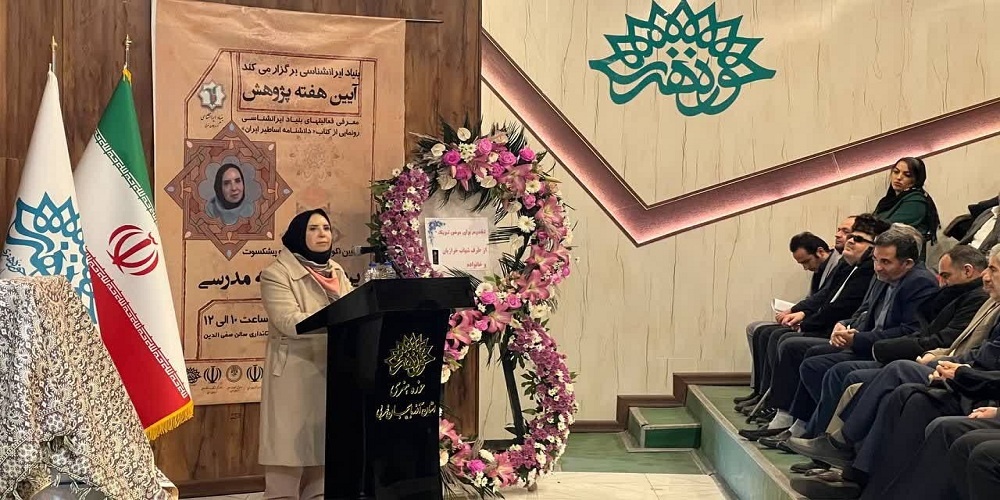 فاطمه مدرسی اندیشمندی که برای سلامت فکری انسانها تلاش میکند/ خلاء معرفی الگو برای جوانان