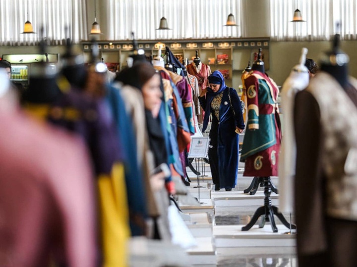 بررسی مشکلات طراحی لباس در ایران