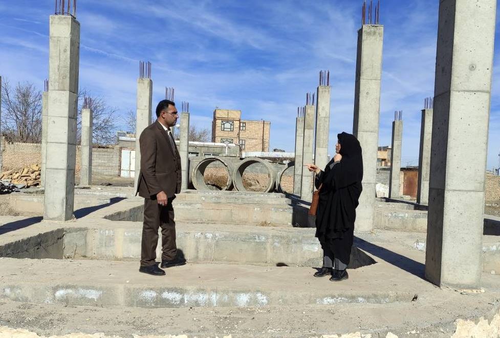 اهدای کتاب بریل به کتابخانه حاج ملاهادی سبزواری/ تور کتابخانهگردی در بجستان