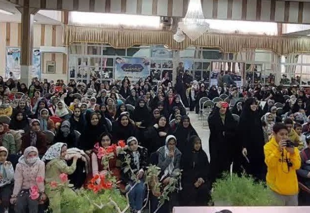 اهدای کتاب بریل به کتابخانه حاج ملاهادی سبزواری/ تور کتابخانهگردی در بجستان