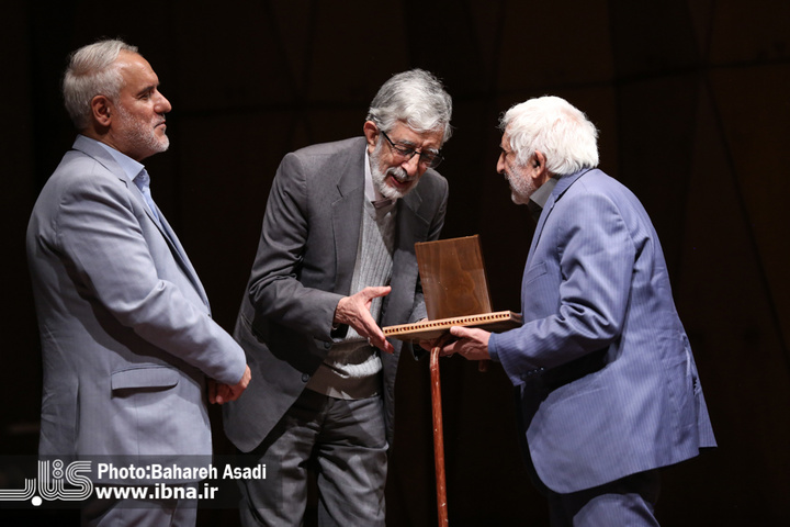 جایزه کتاب تاریخ انقلاب اسلامی موتور پژوهش را به حرکت درمی‌آورد