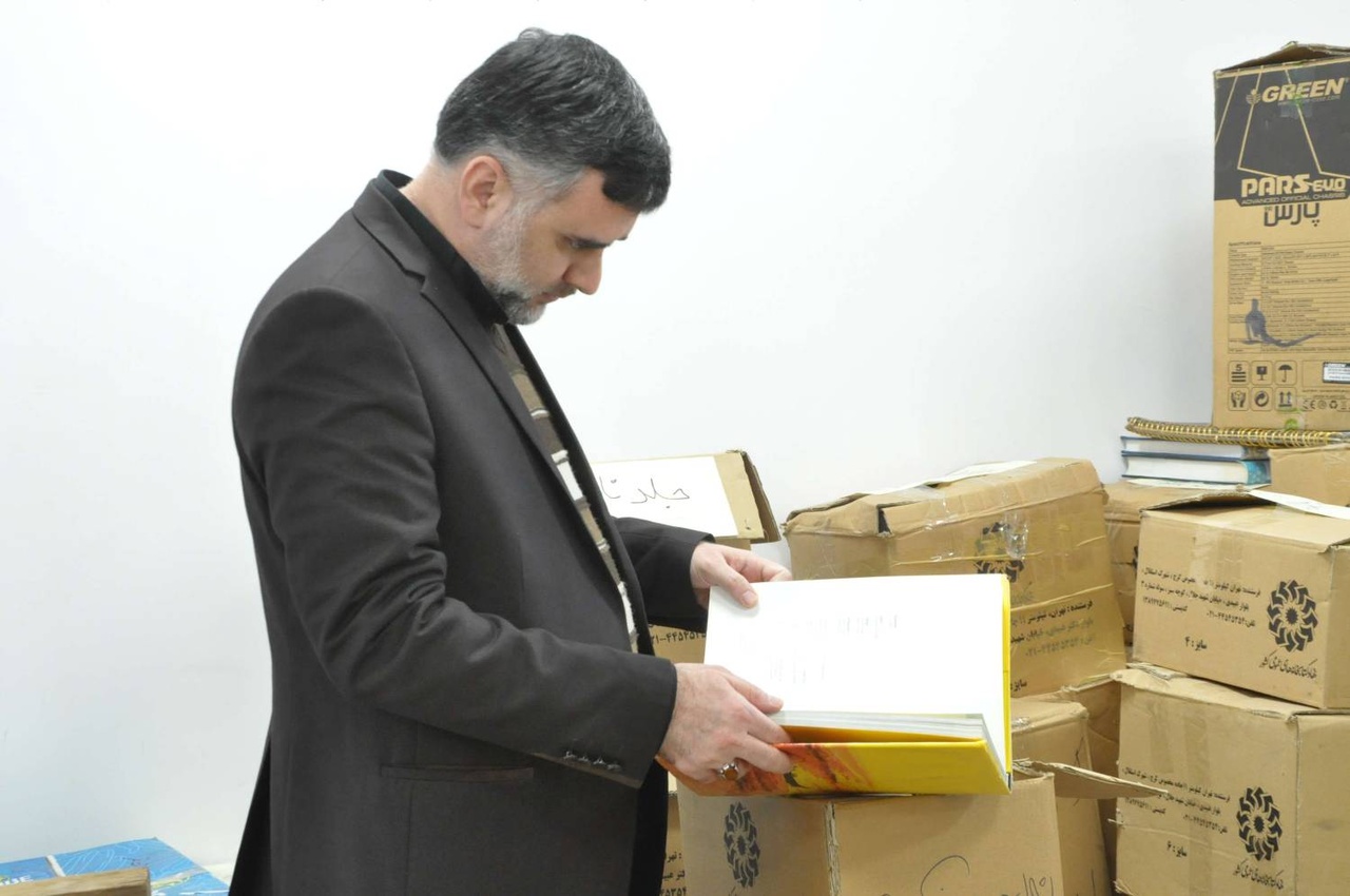 آمادگی خانه کتاب و ادبیات ایران برای اختصاص بخشی از منابع کتابخانه مرکزی رشت