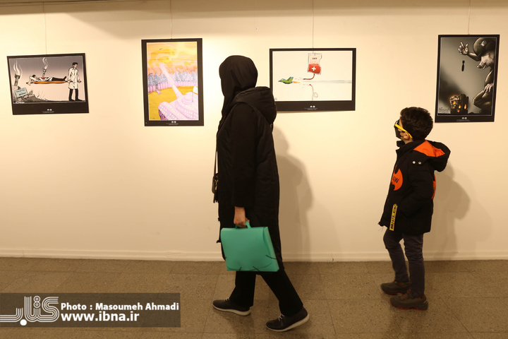 افتتاحیه نمایشگاه کارتون و کاریکاتور