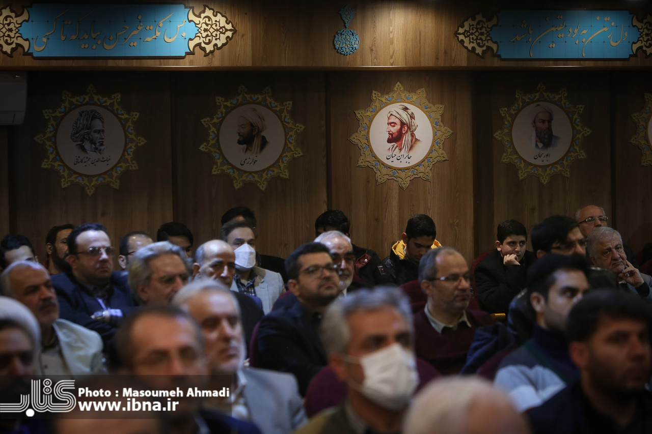 مجتهدی روی سنت فلسفی ایران و زبان فارسی تعصب داشت / متفکر فلسفه غرب بود نه مدافع آن