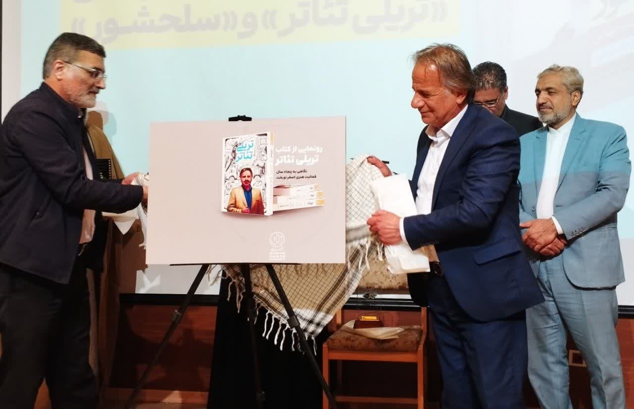 هدف هنرمند دینی دیده شدن خودش نیست/ سلحشور هنر و هنرمندان را نجات داد