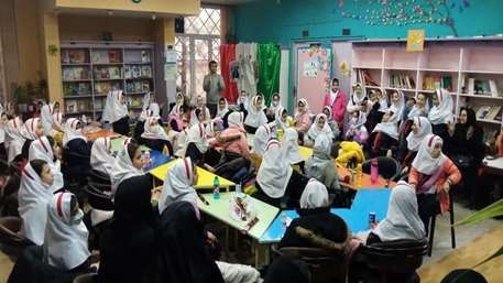 برگزاری مسابقات کتابخوانی و طرح عضویت رایگان در کتابخانه‌های عمومی زنجان