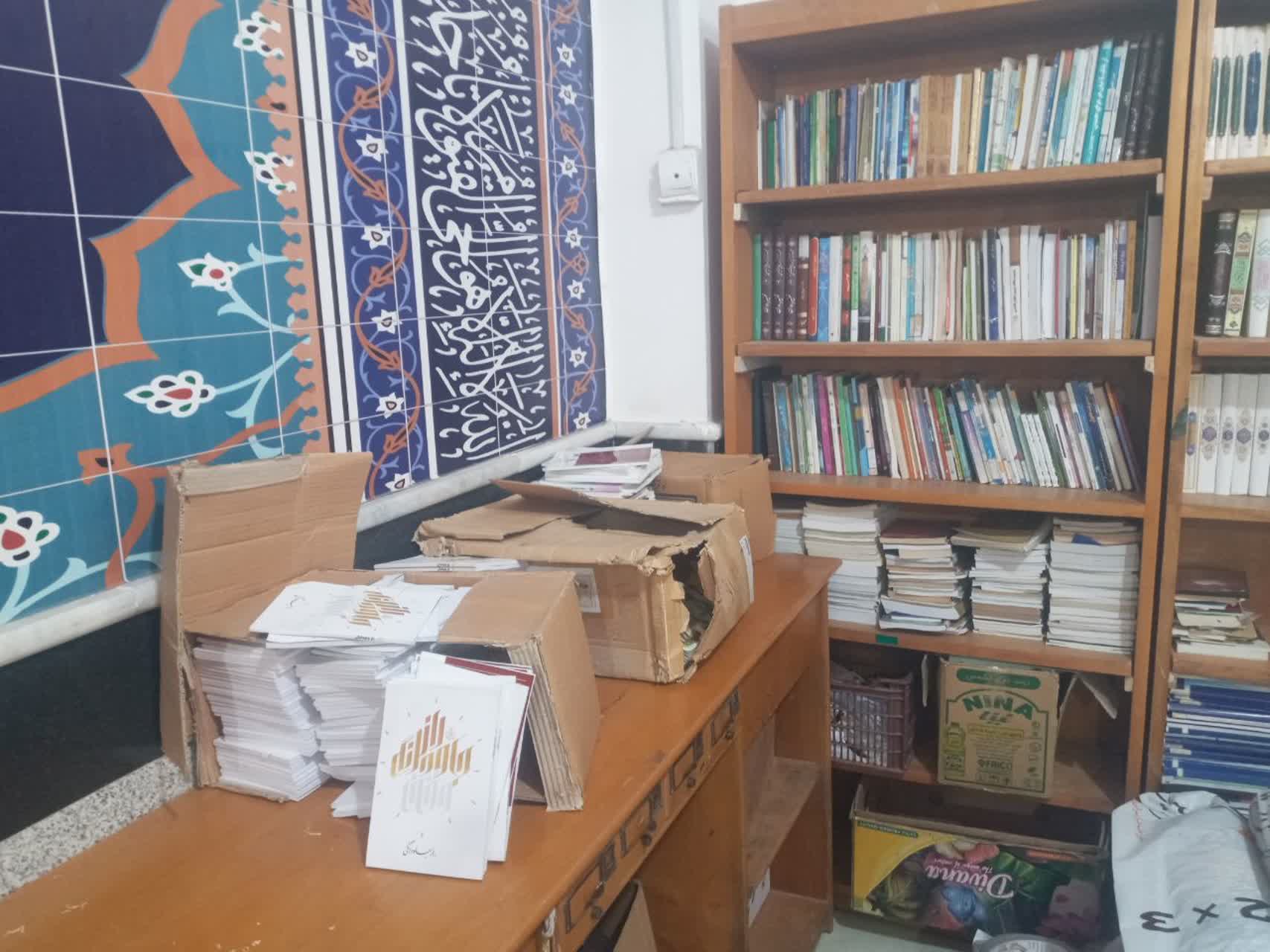 ۵ هزار جلد به کتابخانه عمومی سید سجاد و سیده فاطمه موسوی زنجان اهدا شد