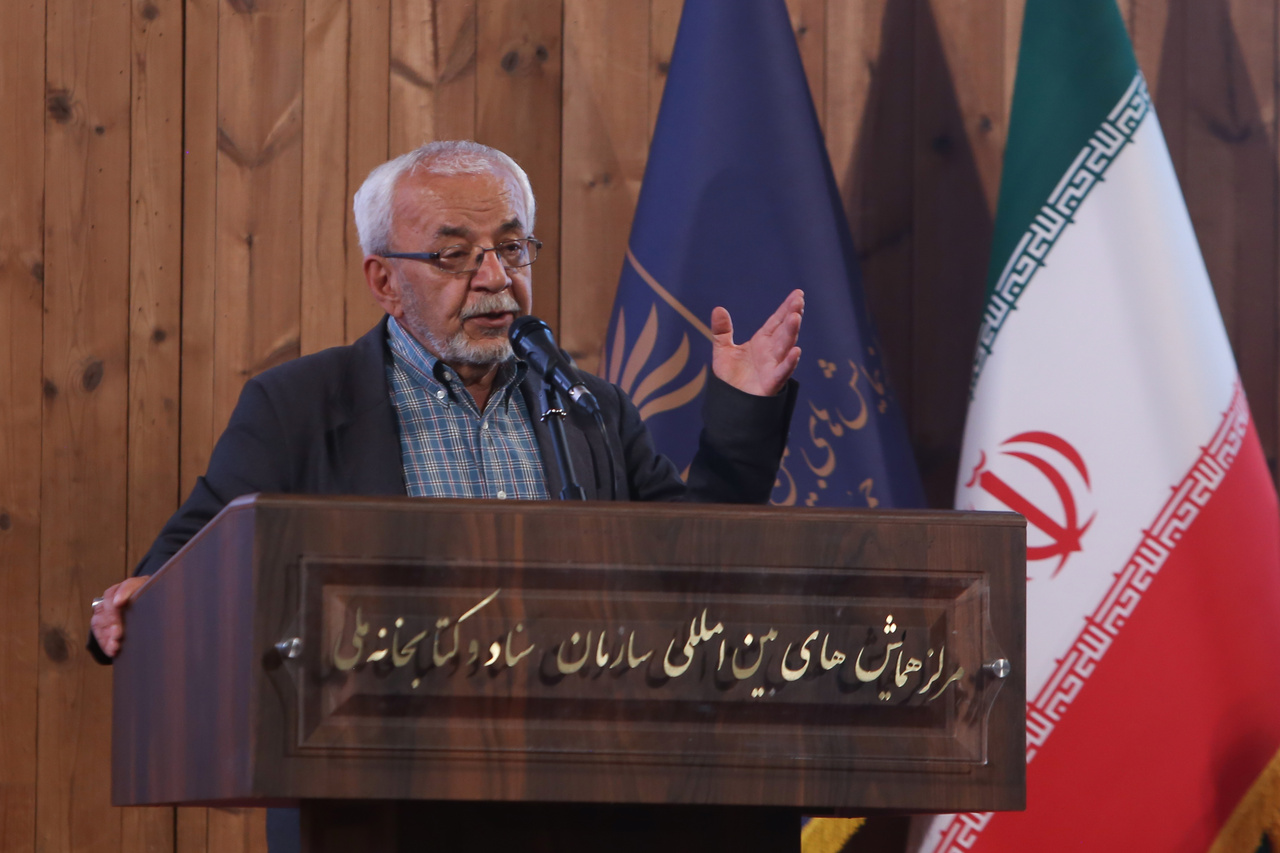 دائرهالمعارف مصاحب اولین دانشنامه به سبک جدید بود/ مصاحب بنیانگذار پژوهش در تاریخ علم در ایران