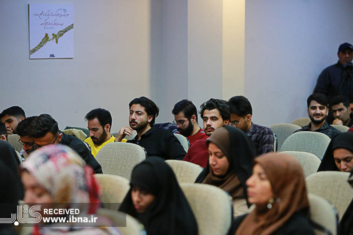 اولین روز دهمین دوره آموزش شعر «کلک خیال»