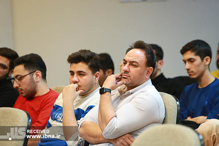 اولین روز دهمین دوره آموزش شعر «کلک خیال»