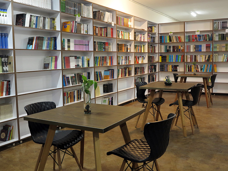 کتابفروشی که انتشارات شد/ روایتی از «کتاب کهور»