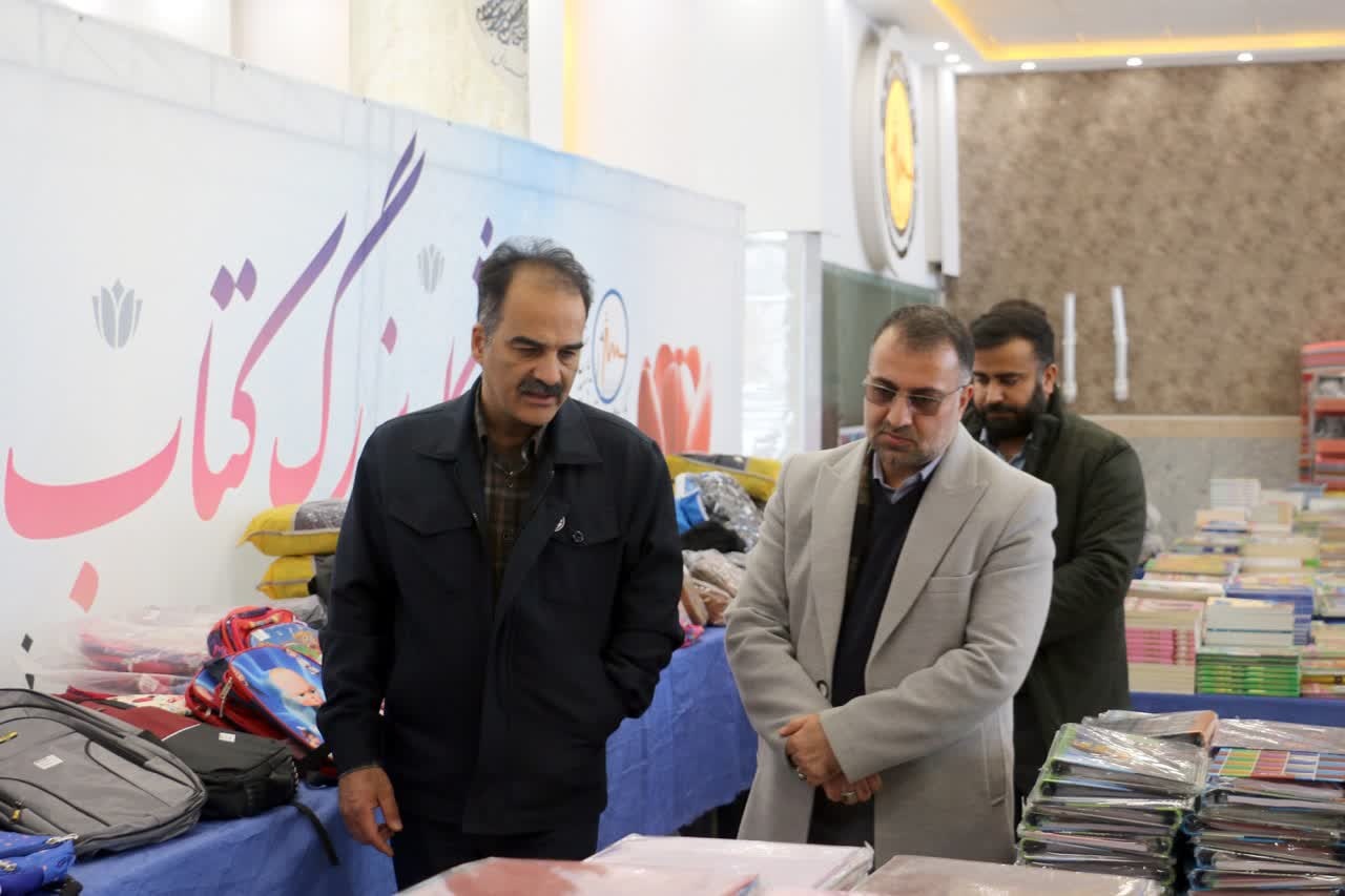 برپایی نمایشگاه کتاب در نیروگاه مفتح همدان/ عرضه ۲۰ هزار عنوان کتاب