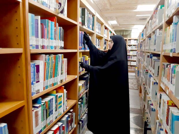 جذب نیروی کتابدار در کتابخانه‌های عمومی گیلان