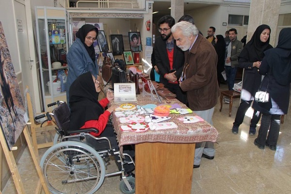 نقشآفرینی بیبدیل کتابخانه در اطلاعرسانی و ایجاد ارتباطات جمعی