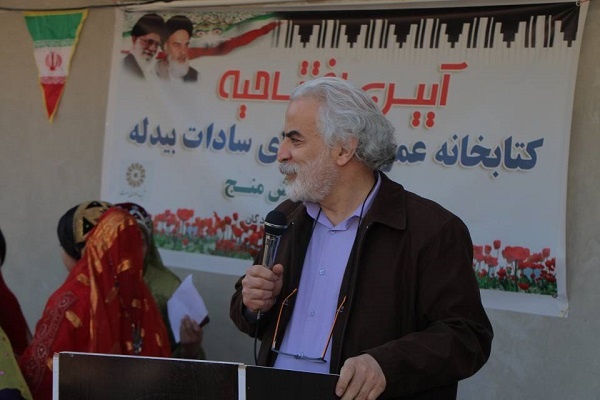 کتابخانه روستایی شهدای سادات گشوده شد/ شوق کتابخوانی در بچههای روستا
