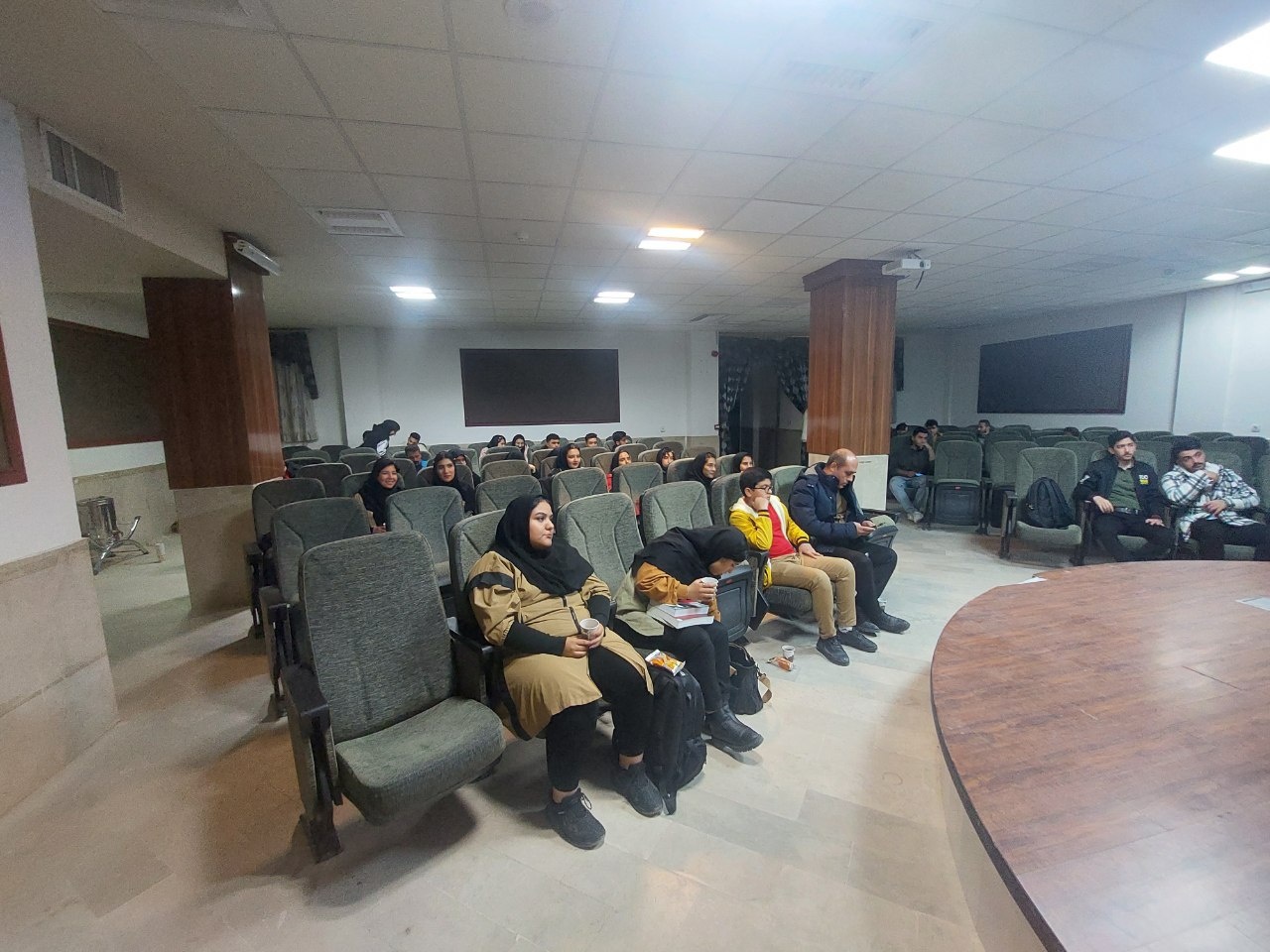 ایجاز گوهر خرد است