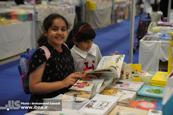 حضور کودکان در نمایشگاه کتاب مسقط