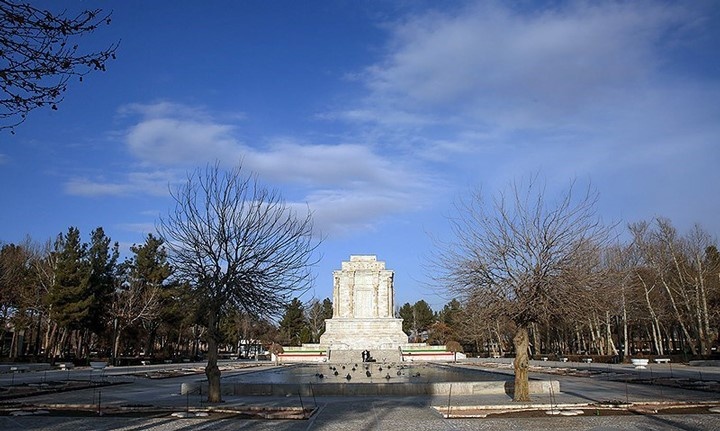 راهنمای سفر یکروزه به مشهد؛ چطور ۲۴ ساعته شهر را بگردیم؟