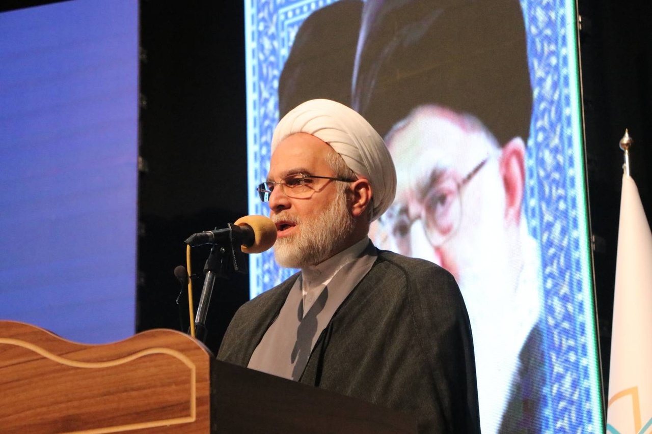 کرسیهای تلاوت ظرفیتی برای نهادینه کردن انس با قرآن در بچههای مسجد است